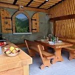 And Garden House Among The Mountains Apartamento *