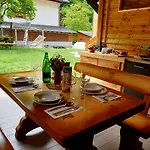 And Garden House Among The Mountains Apartment *