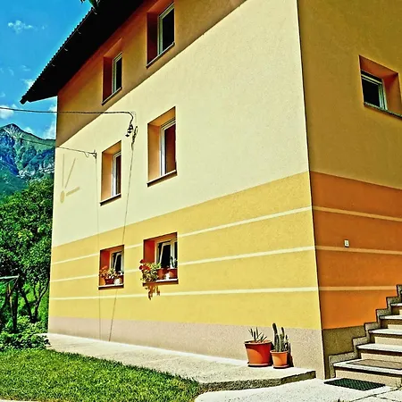 And Garden House Among The Mountains