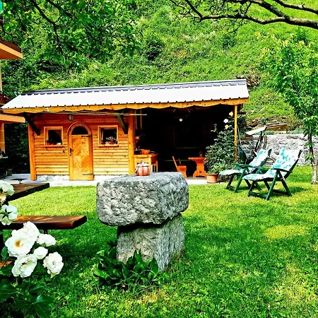 Apartment And Garden House Among The Mountains Podbrdo