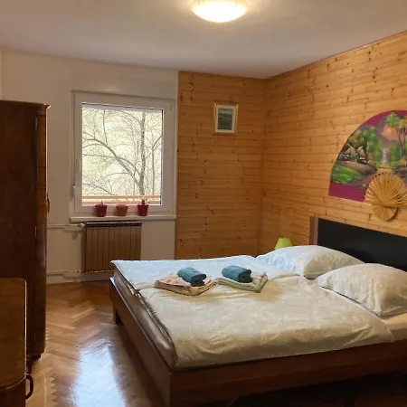 And Garden House Among The Mountains * Podbrdo