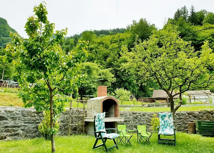 Apartment And Garden House Among The Mountains Podbrdo