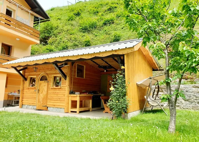 Apartment And Garden House Among The Mountains Podbrdo