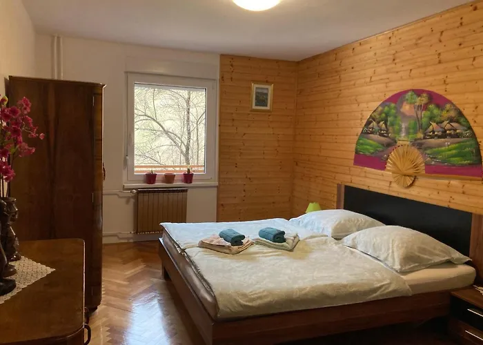 And Garden House Among The Mountains * Podbrdo